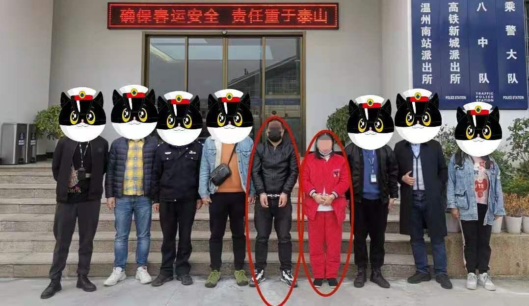 DƬ